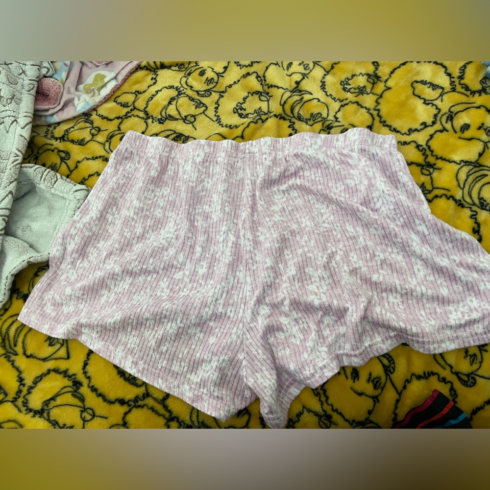 Little pink shorts with pretty white floral designs